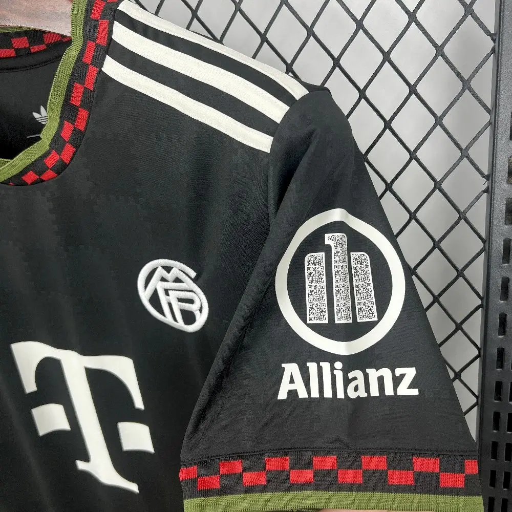0f3563beecb2af47d2dc40a9 2025/26 Bayern Munich Third Jersey - Image 5