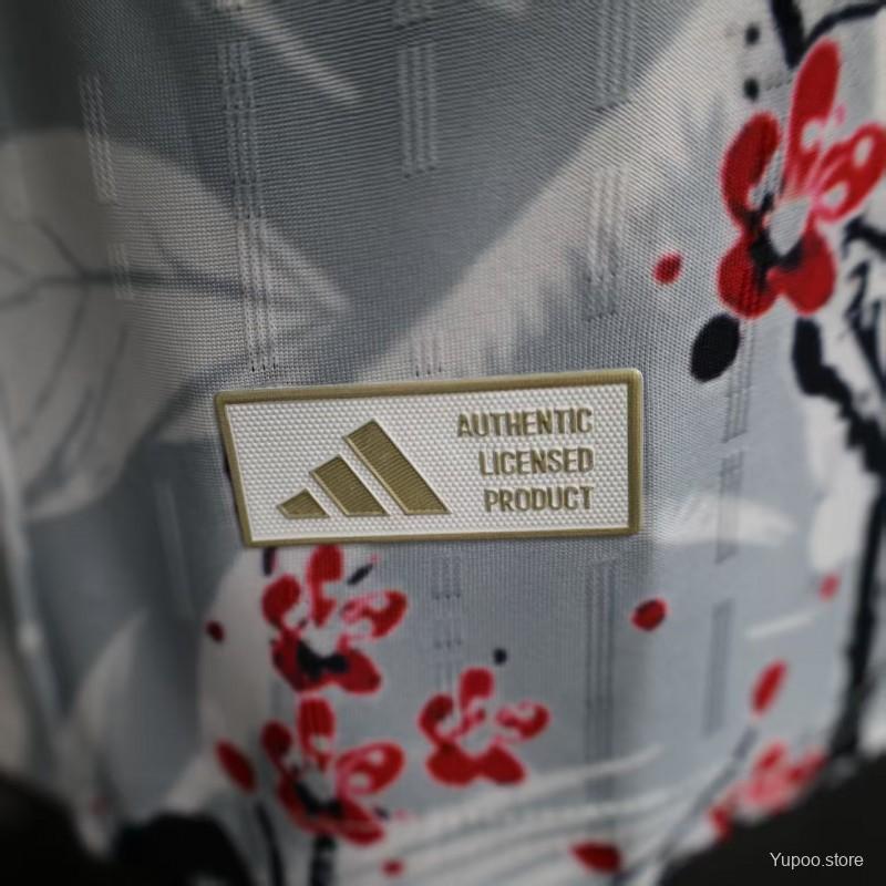 1b8f10fe1ea82eea.jpg Player Version 2025 Japan White with Fox and Cherry Blossom Pattern Jersey - Image 6
