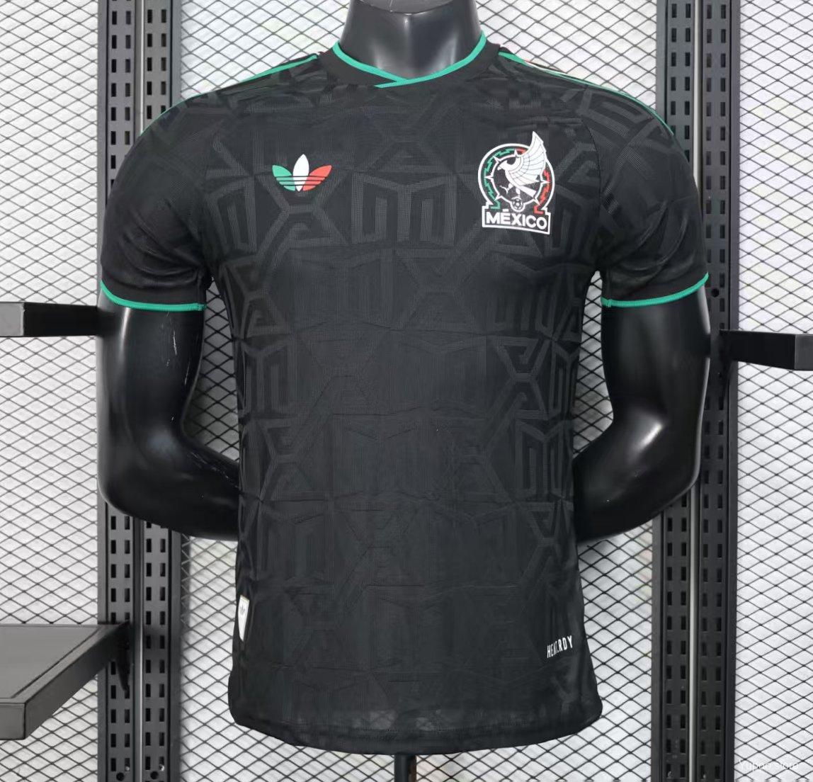 7107e837e5a0695df20367cf.jpg Player Version 2025 Mexico Black Pre-Match Jersey - Image 1