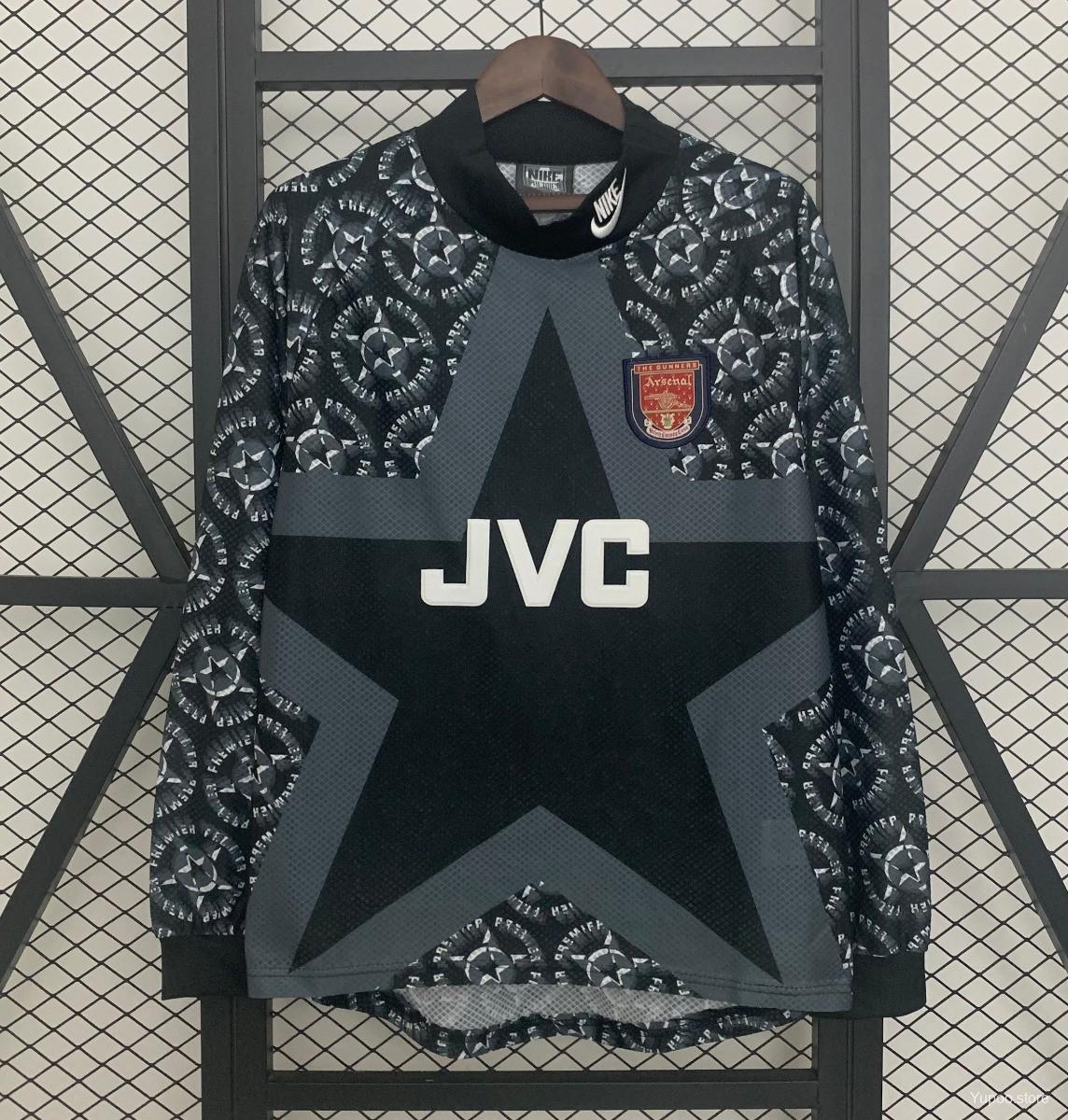 85c3325b56daebc62736e45c.jpg 94/95 Retro Goalkeeper Arsenal - Image 1