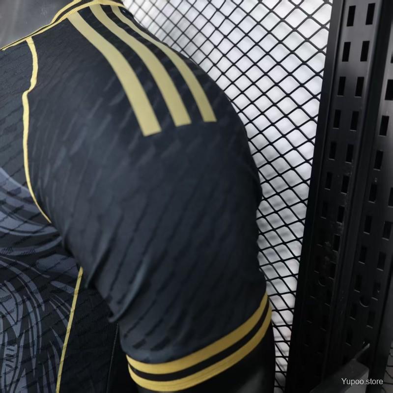 cb06c53736fcd664.jpg Player Version 2025 Mexico Black with Eagle Feather Pattern Jersey - Image 9