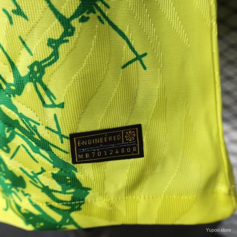 d45d6aa15a193f41.jpg Player Version 2025 Brazil Yellow with Green Animal Pattern Jersey - Image 5