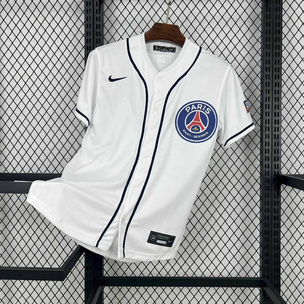 0db4f1cc5f20b1bd6b2e03f8.webp 2025/26 Paris Saint-Germain US Pack White Jersey - Image 1