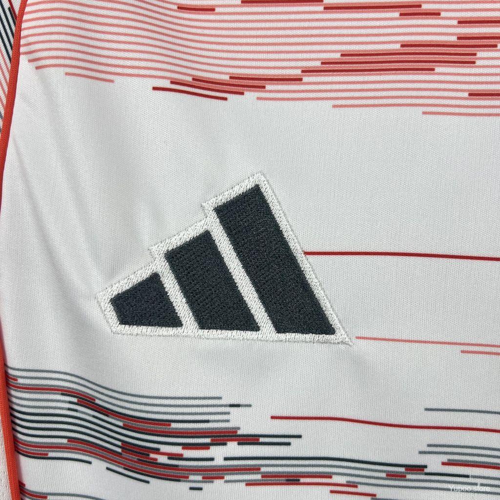 10f0bb6ed0f4254e.jpg 2025/26 Bayern Munich Away Women Jersey - Image 10