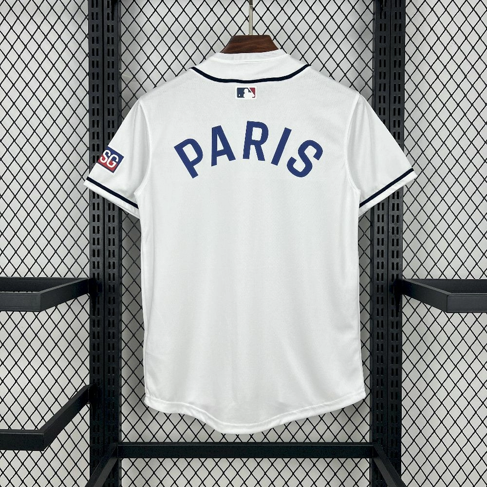 17bace3d325b38ea4f1340ed.webp 2025/26 Paris Saint-Germain US Pack White Jersey - Image 3