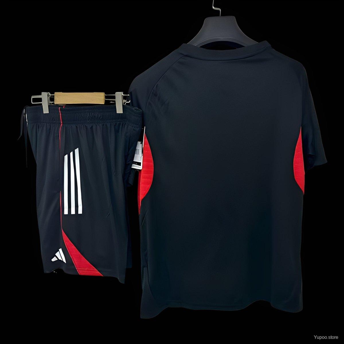 25425f7ce2fff6bcc0a4a2ce.jpg 25/26 Benfica Black Training Jersey + Shorts - Image 3