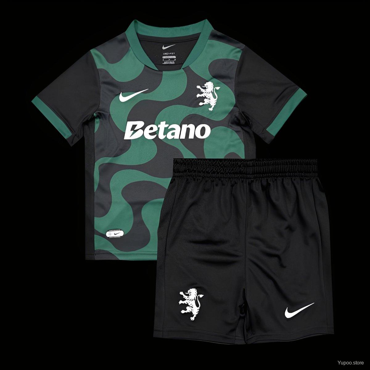 291ea9dc20fef968a2bcda81.jpg 25/26 Kids Sporting Lisbon Third Jersey - Image 1