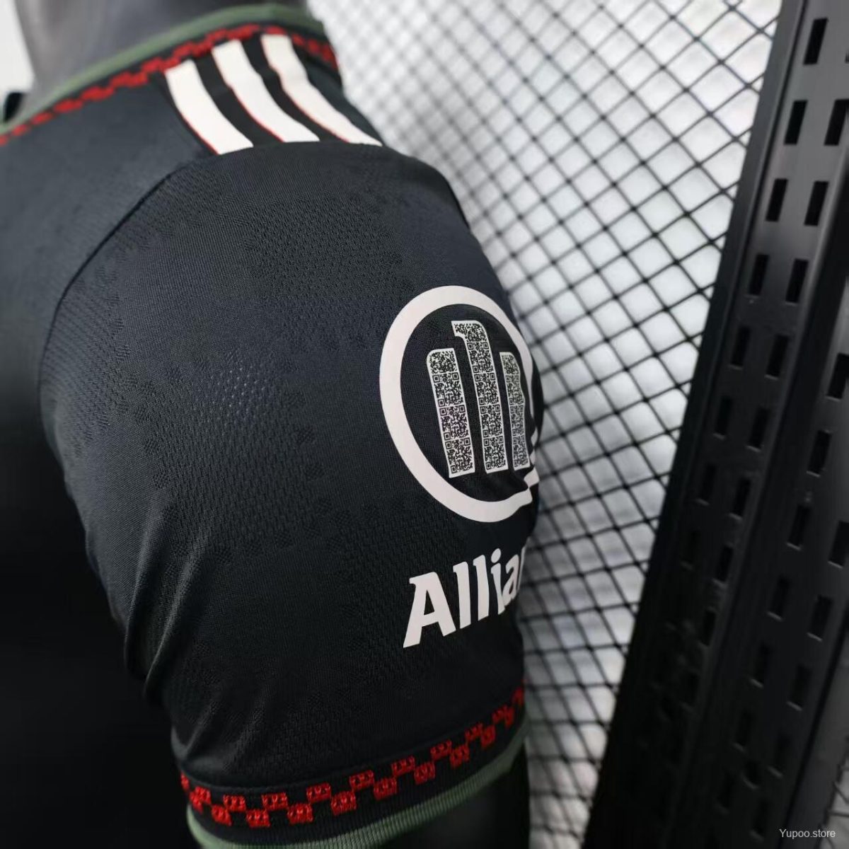 Player Version 25/26 Bayern Munich Oktoberfest Black Jersey - Image 11