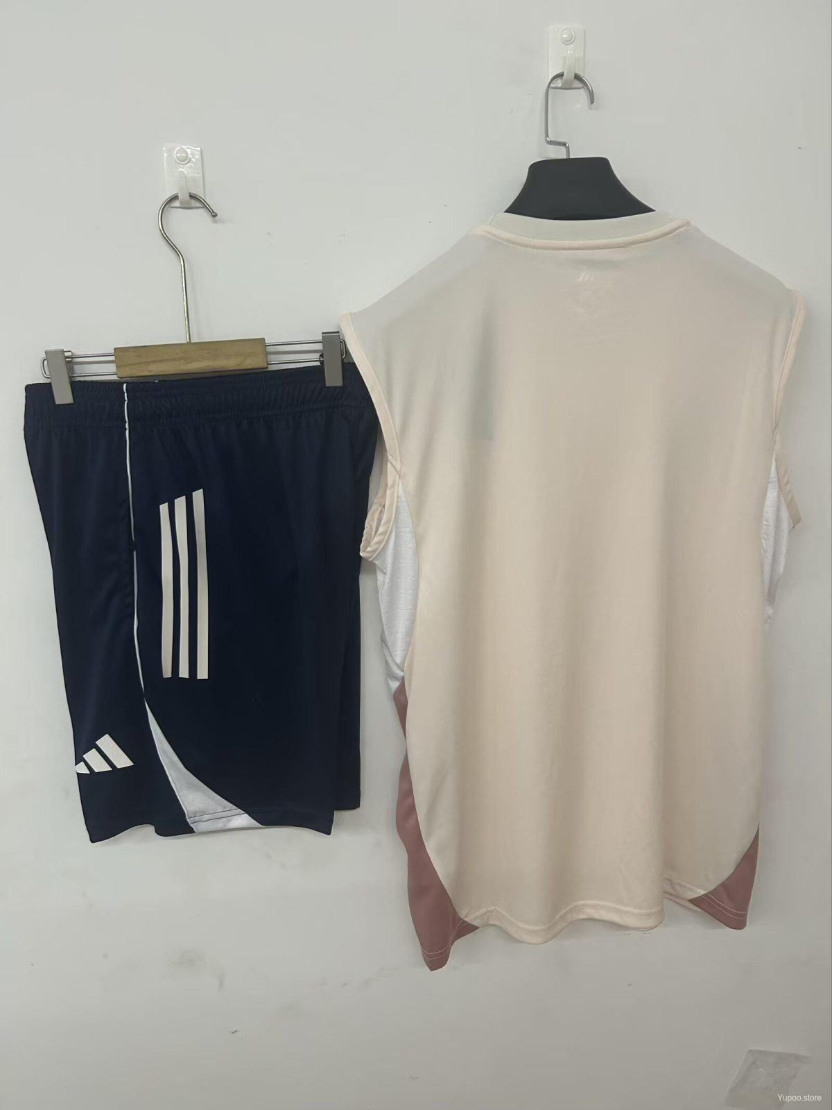 25/26 Aston Villa Vest Jersey khaki+ Shorts - Image 3