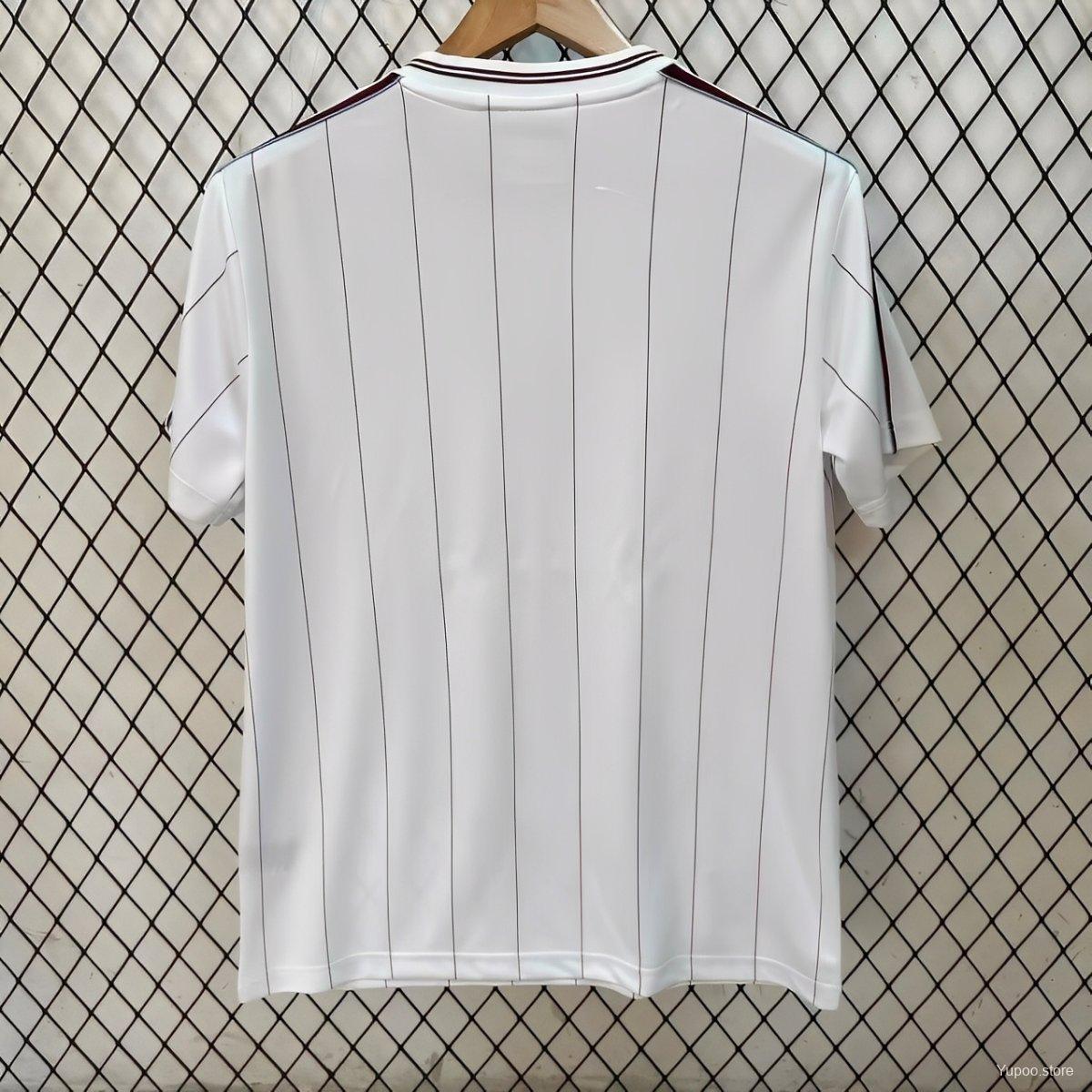 4144739c8e6dce157fb9f2c2.jpg 25/26 Aston Villa Adidas Original Terrace Icons WHITE Jersey - Image 3