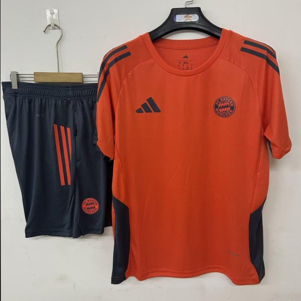 25/26 Bayern Munich Training Jersey Orange+ Shorts