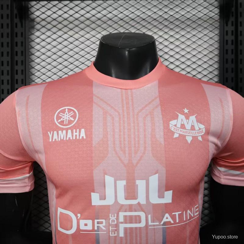 50c5b9eca86042cc.jpg Player Version 25/26 Olympique de Marseille Pink with Geometric Pattern Jersey - Image 4