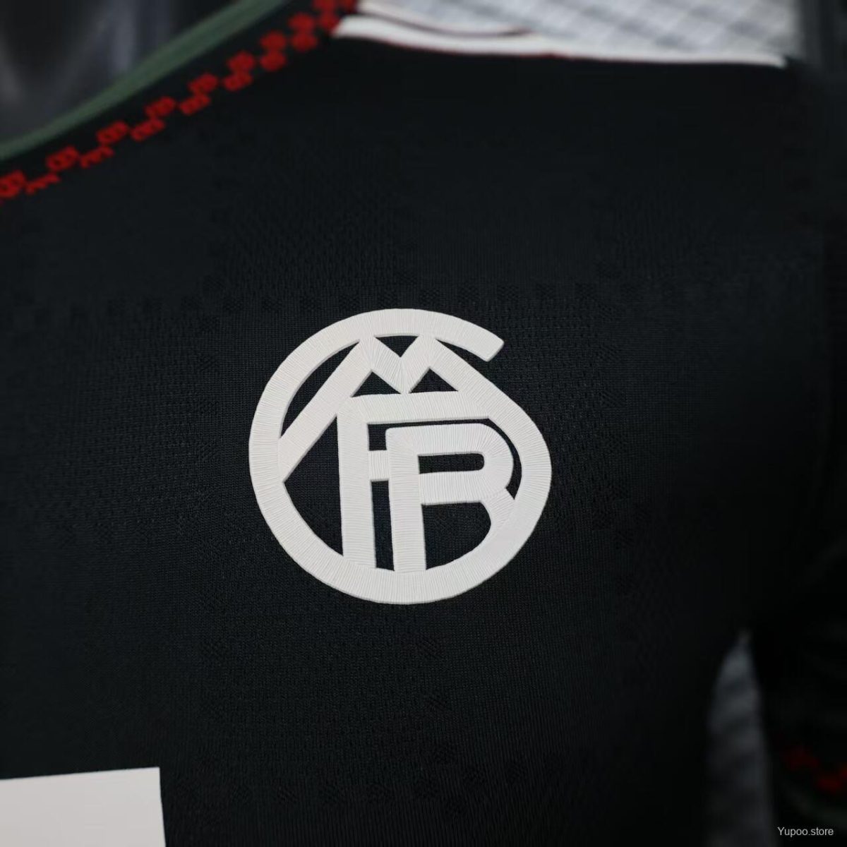 Player Version 25/26 Bayern Munich Oktoberfest Black Jersey - Image 3
