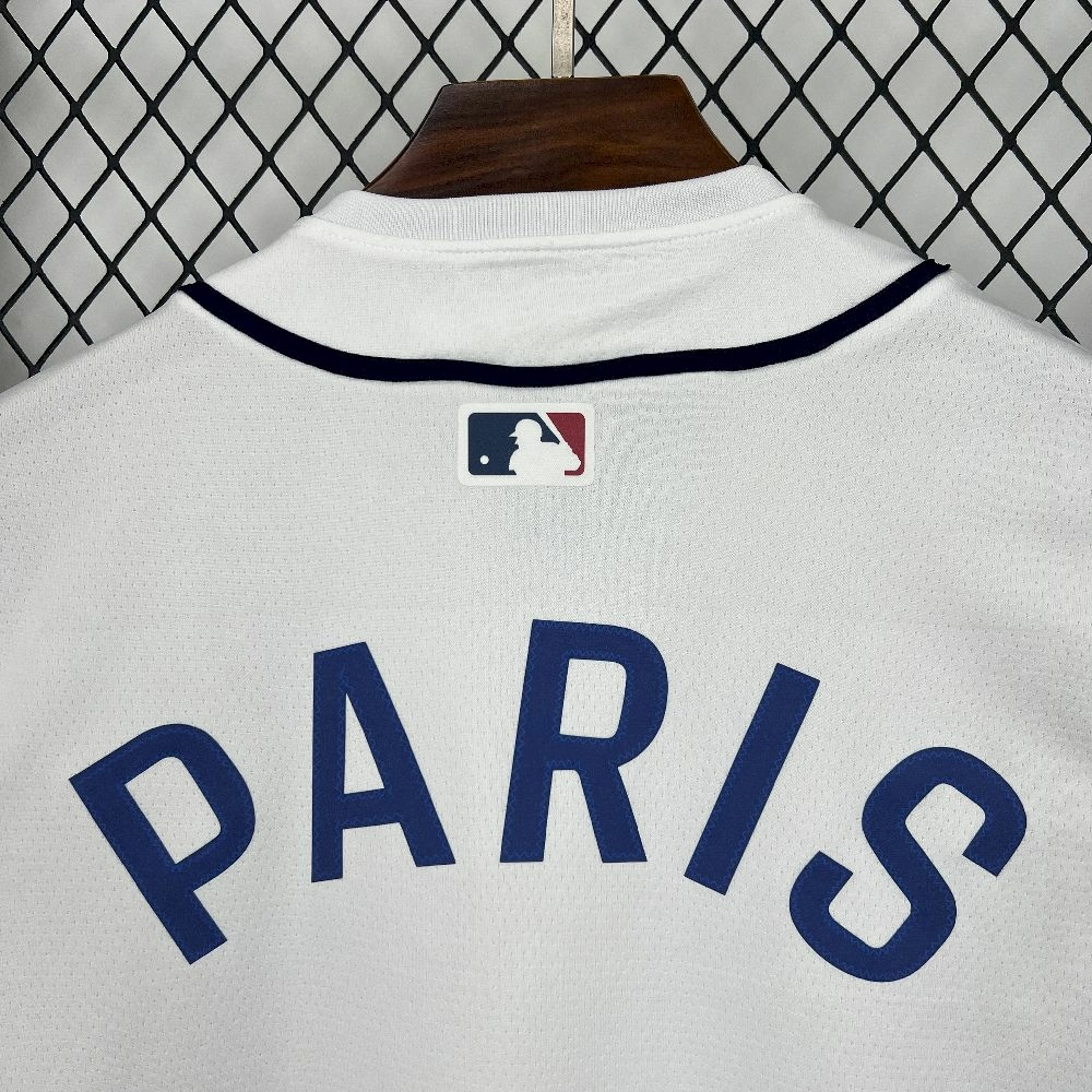 6006539e1be8305fe1db6e4c.webp 2025/26 Paris Saint-Germain US Pack White Jersey - Image 4