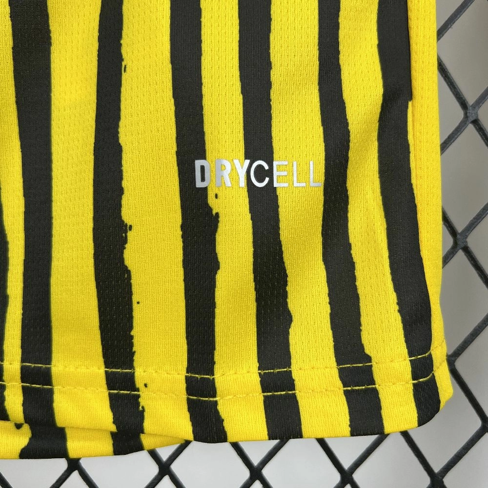 69d7e73e137e47c4a26bfc22.webp 2025/26 Kids Borussia Dortmund Yellow Special Kit - Image 10