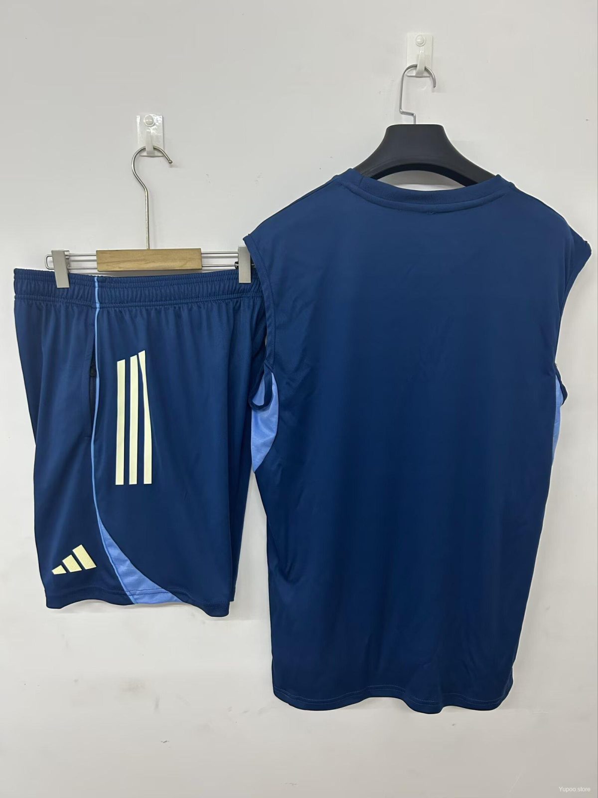 25/26 Fulham Vest Jersey Sapphire+ Shorts - Image 3