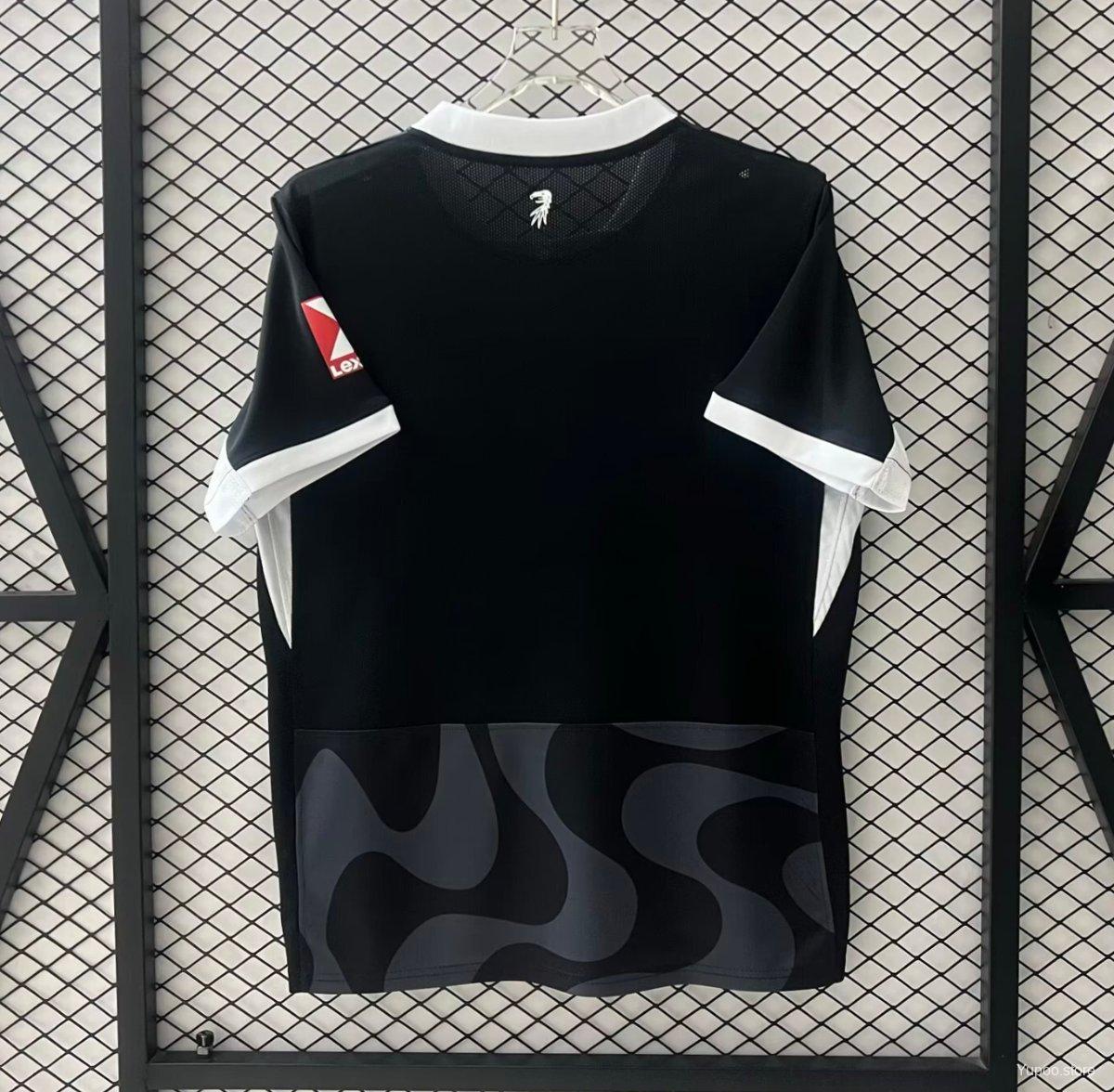 8ac3e2565e08a96748ac6cd2.jpg 25/26 Freiburg Away Black Jersey - Image 3