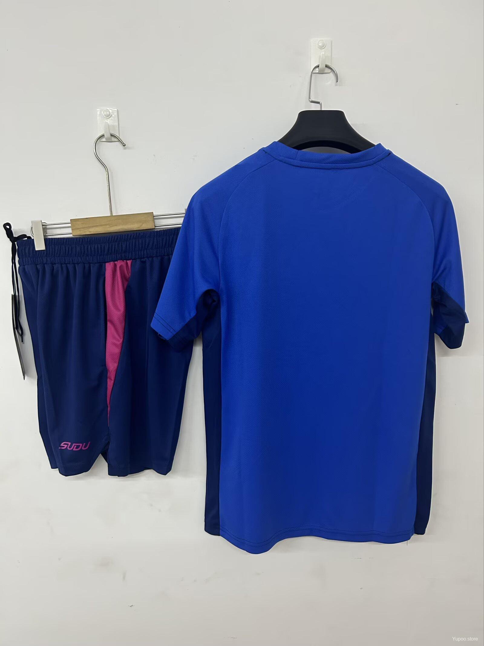 922f1e5410800e47.jpg 25/26 Wolverhampton Wanderers Training Jersey Blue+ Shorts - Image 3