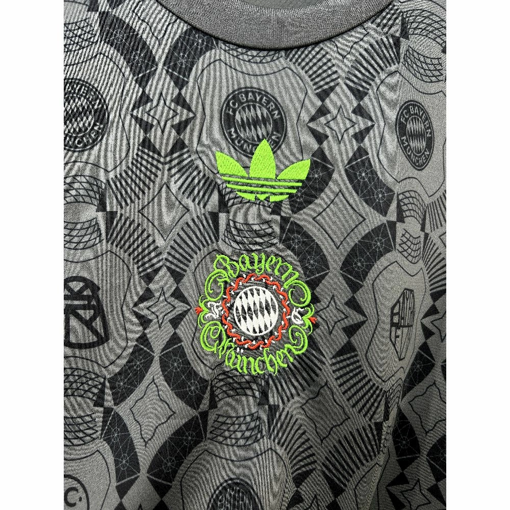 a6485c1f429ceec5dc56dbc8.webp 2025/26 Mens Bayern Munich Wiesn T-Shirt Jersey - Image 5