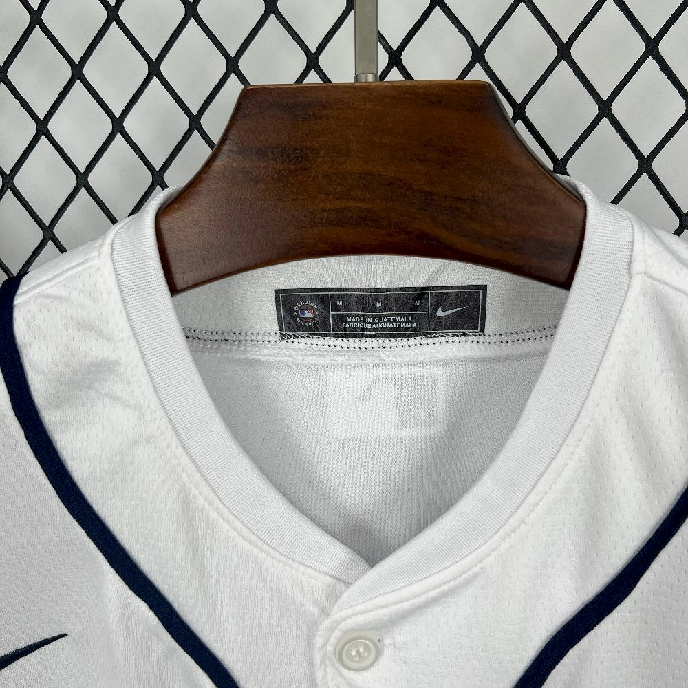 a6b421ddf360ca600db16915.webp 2025/26 Paris Saint-Germain US Pack White Jersey - Image 9