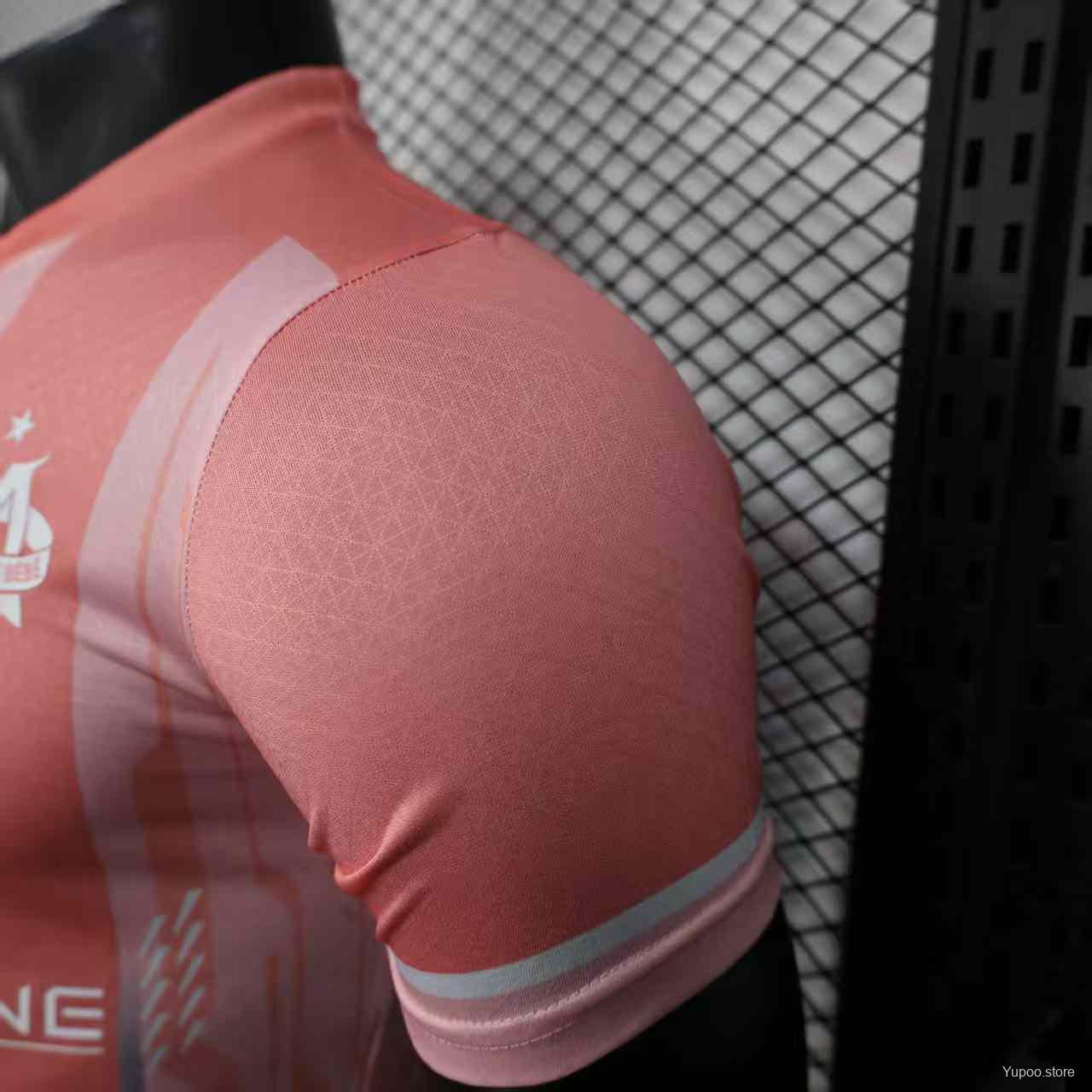 d520ced119321280.jpg Player Version 25/26 Olympique de Marseille Pink with Geometric Pattern Jersey - Image 7